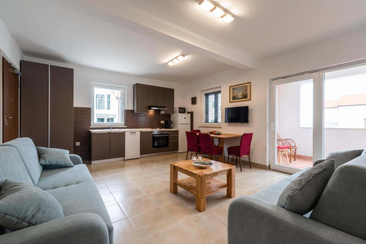 Villa Iva Mirce Extérieur photo